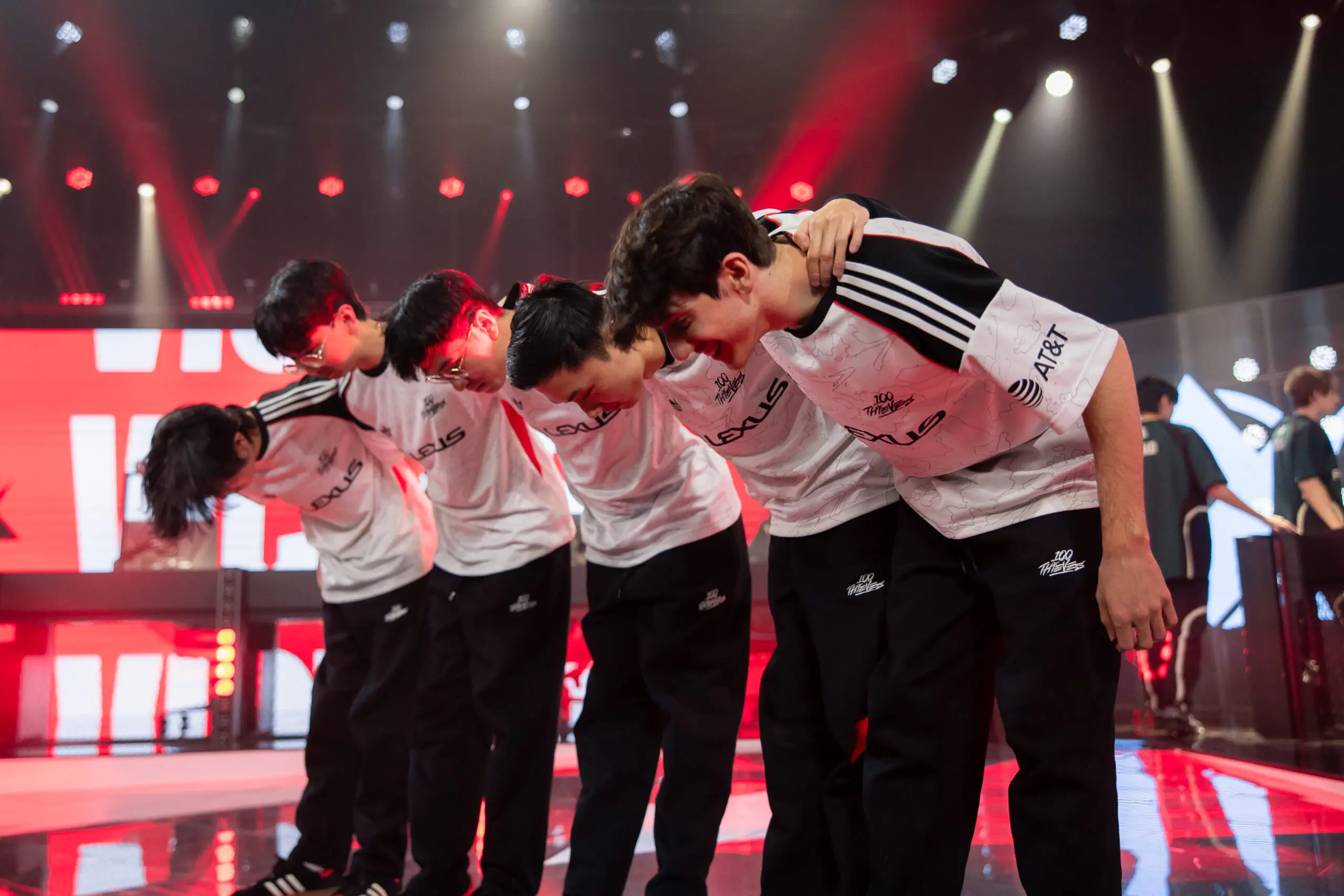 LTA: Como ganhar da FlyQuest de Bwipo? Gondenclue, técnico da 100 Thieves, explica