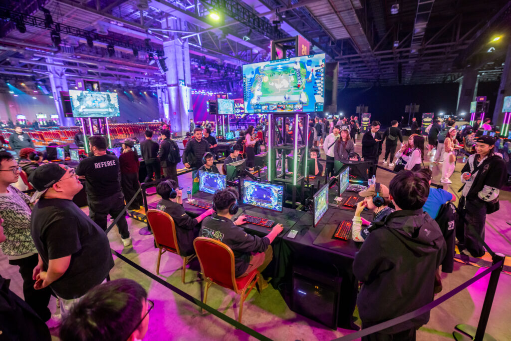 jogadores de TFT