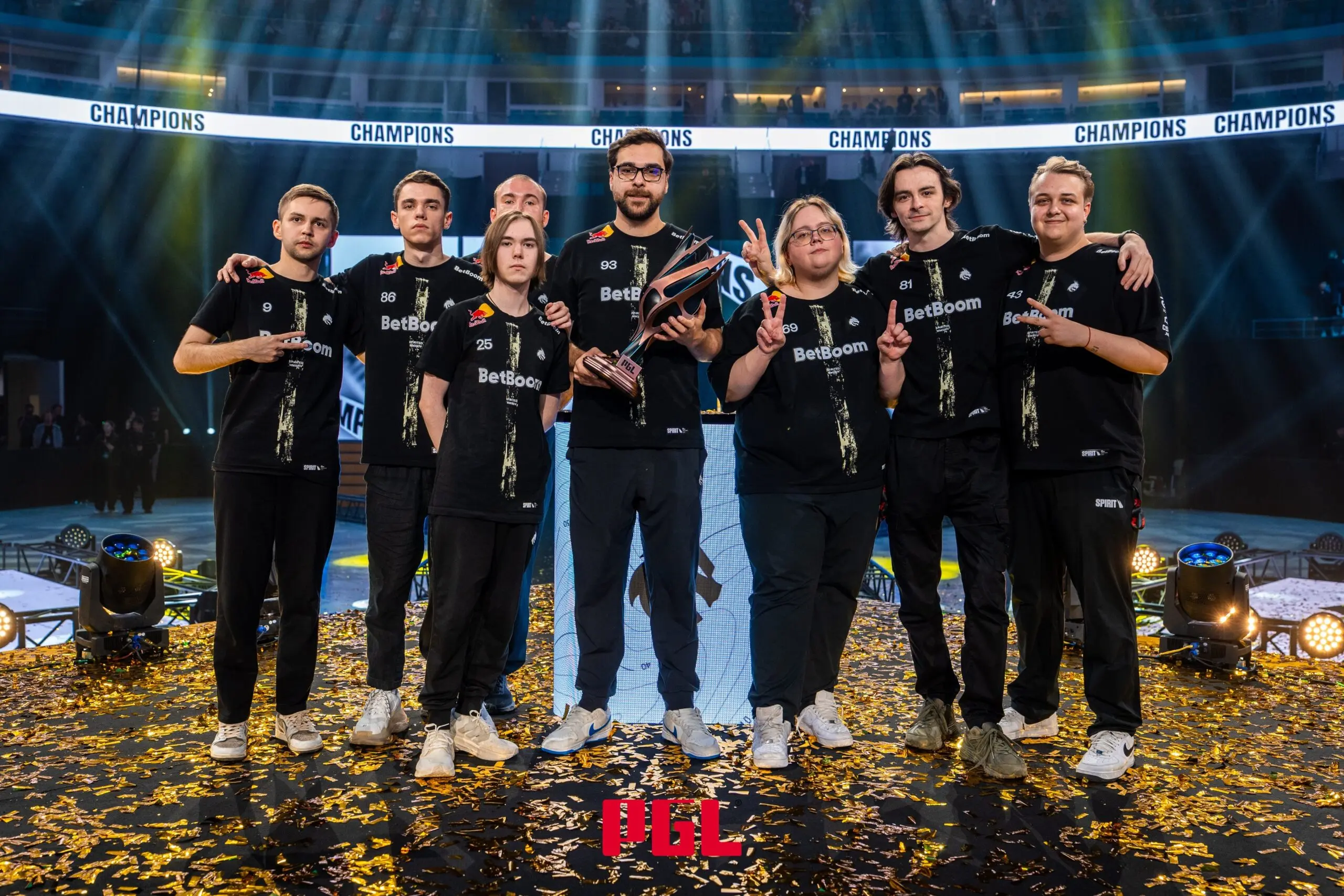 CS2: Confronto de ‘eras’ define campeão do PGL Astana 2025