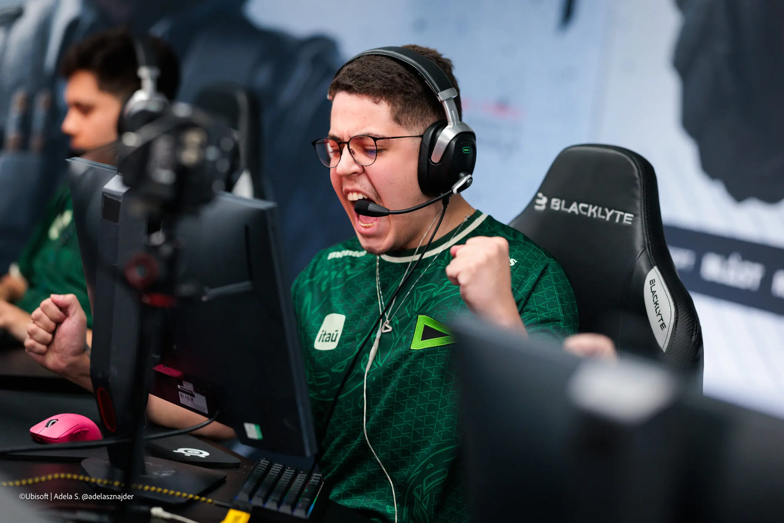 Jogador de R6 da LOUD no RELOAD