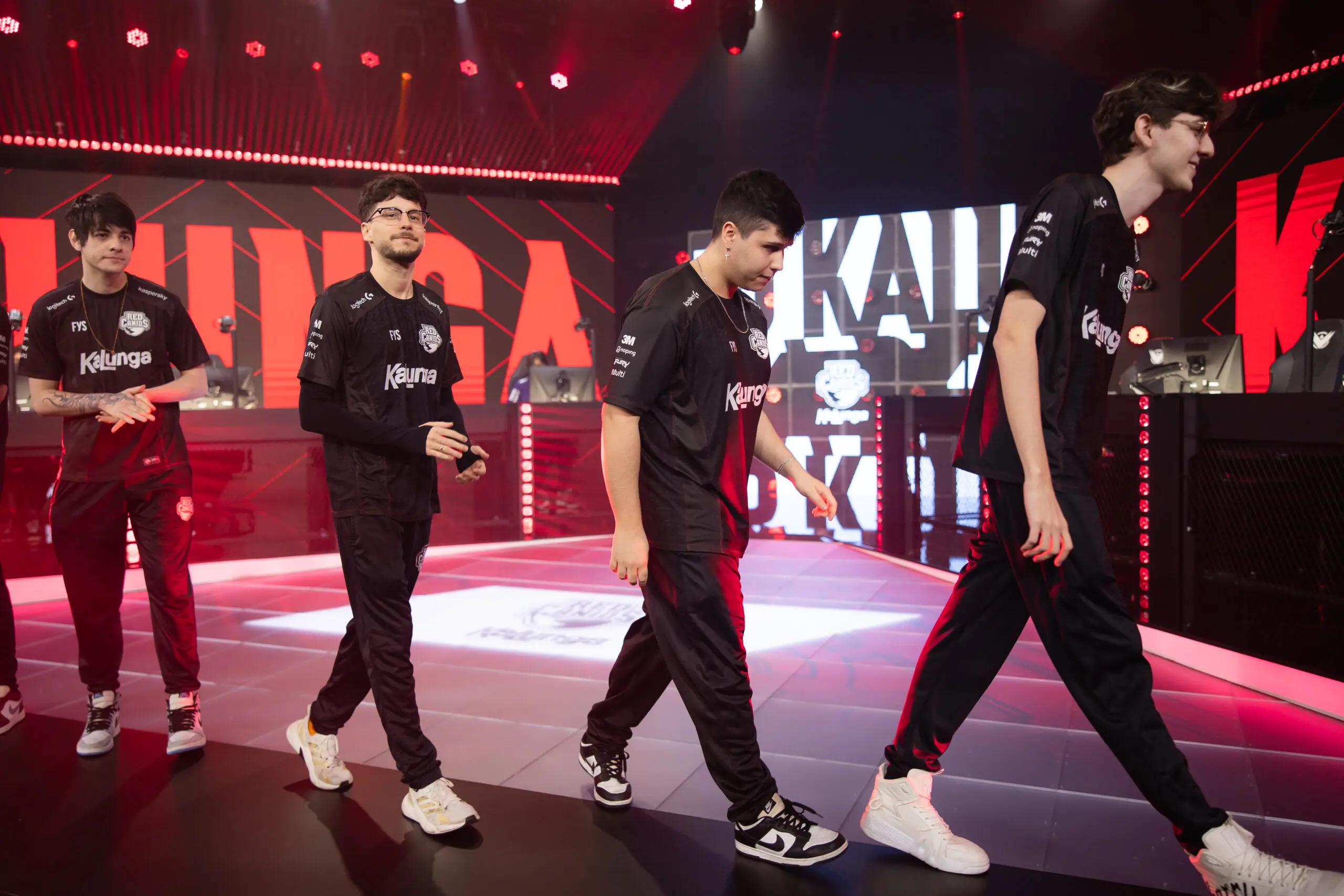 LoL: Caos se instaura em equipe após eliminação na LTA Sul