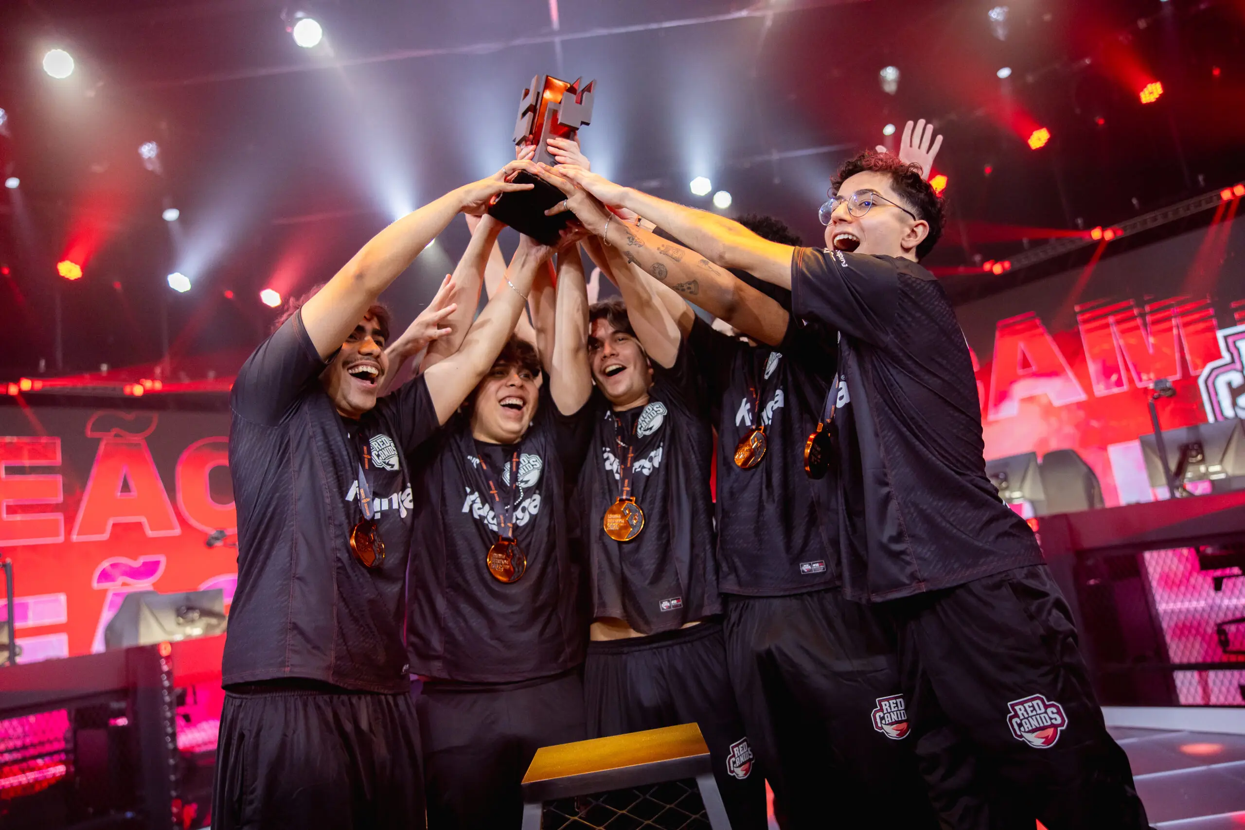LoL: LOUD encaminha contratação de novo jogador, diz rumor