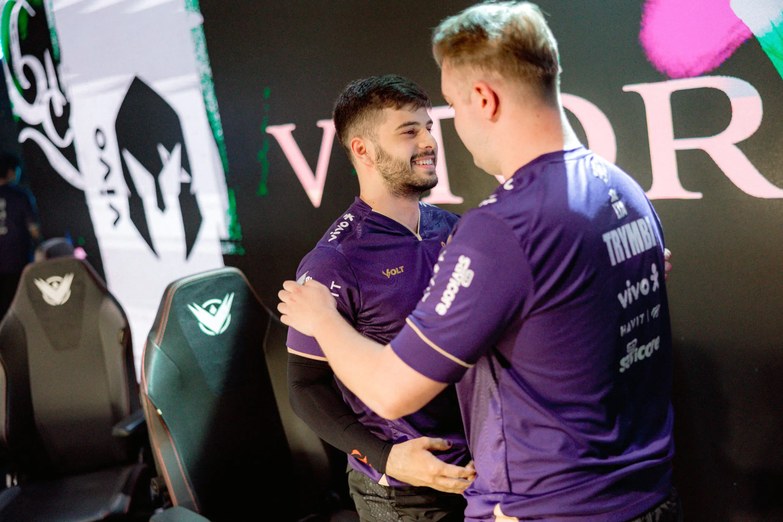 LoL: Passeio na LTA Sul; Keyd não toma conhecimento de rival