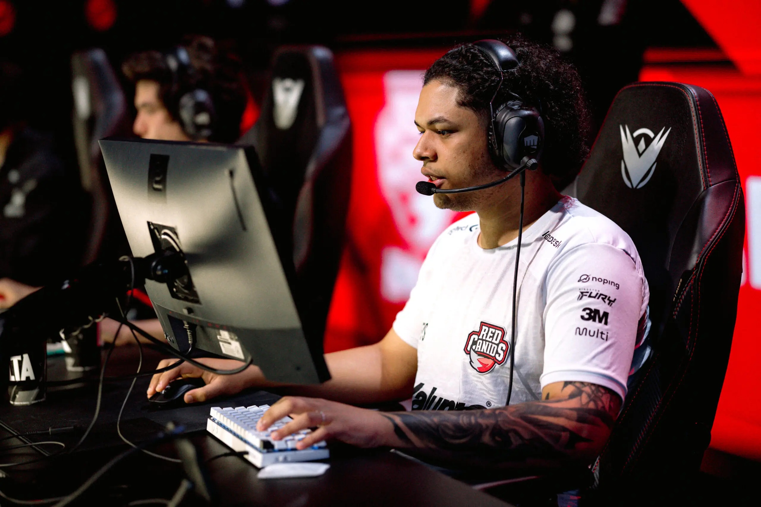 LoL: RED Canids sobrevive na chave inferior da LTA Sul