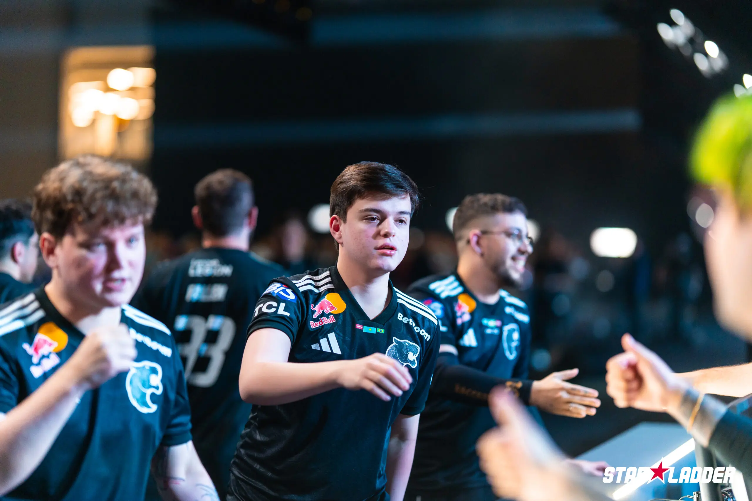 molodoy jogador de counter-strike 2 da furia