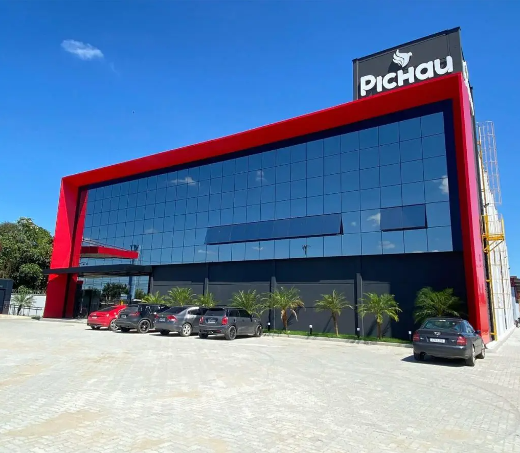 Quem é o dono da Pichau? 1 Fachada de loja da Pichau Arena em Joinville, Santa Catarina