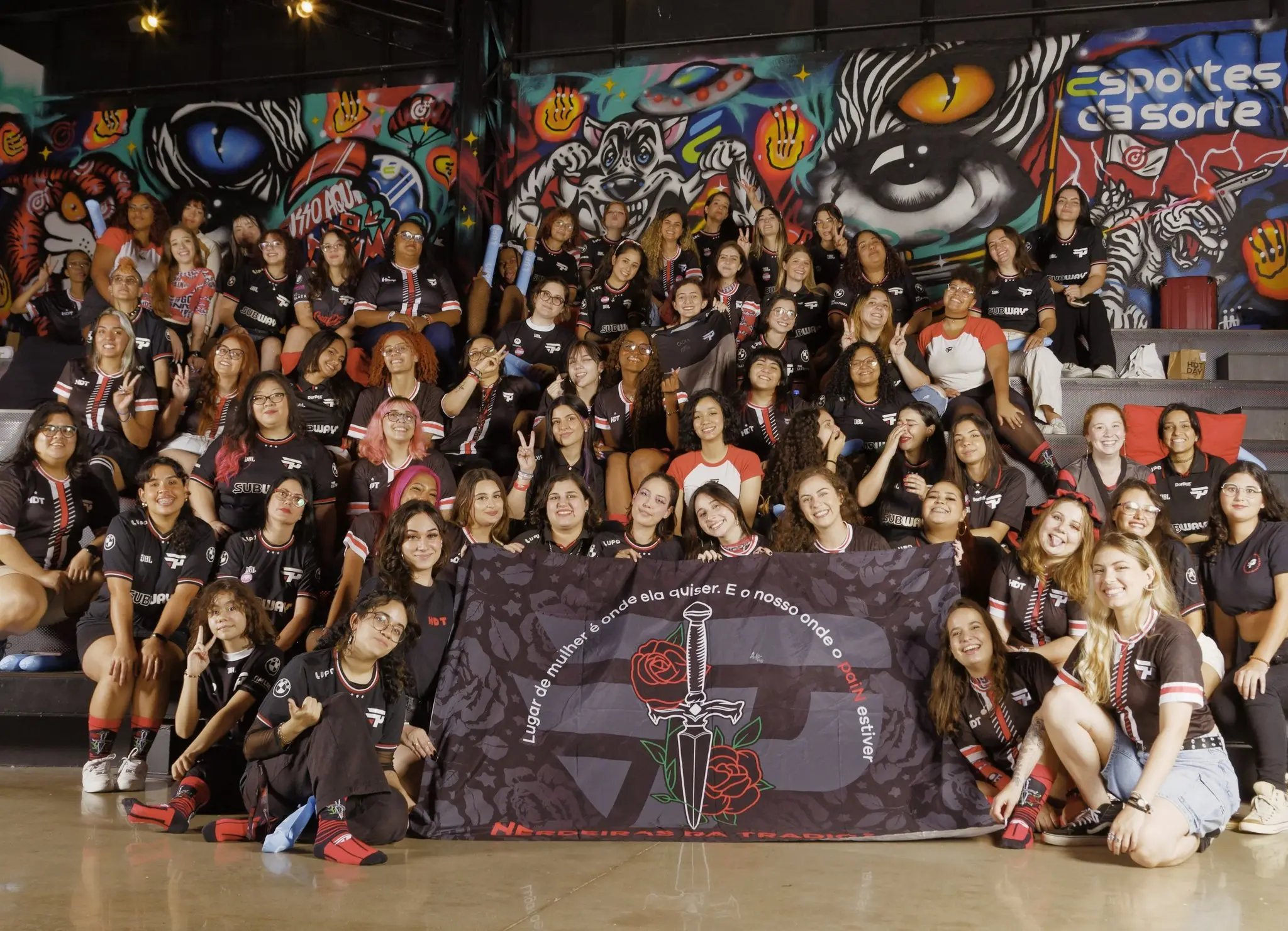 Torcida organizada feminina da paiN Gaming, Herdeiras da Tradição