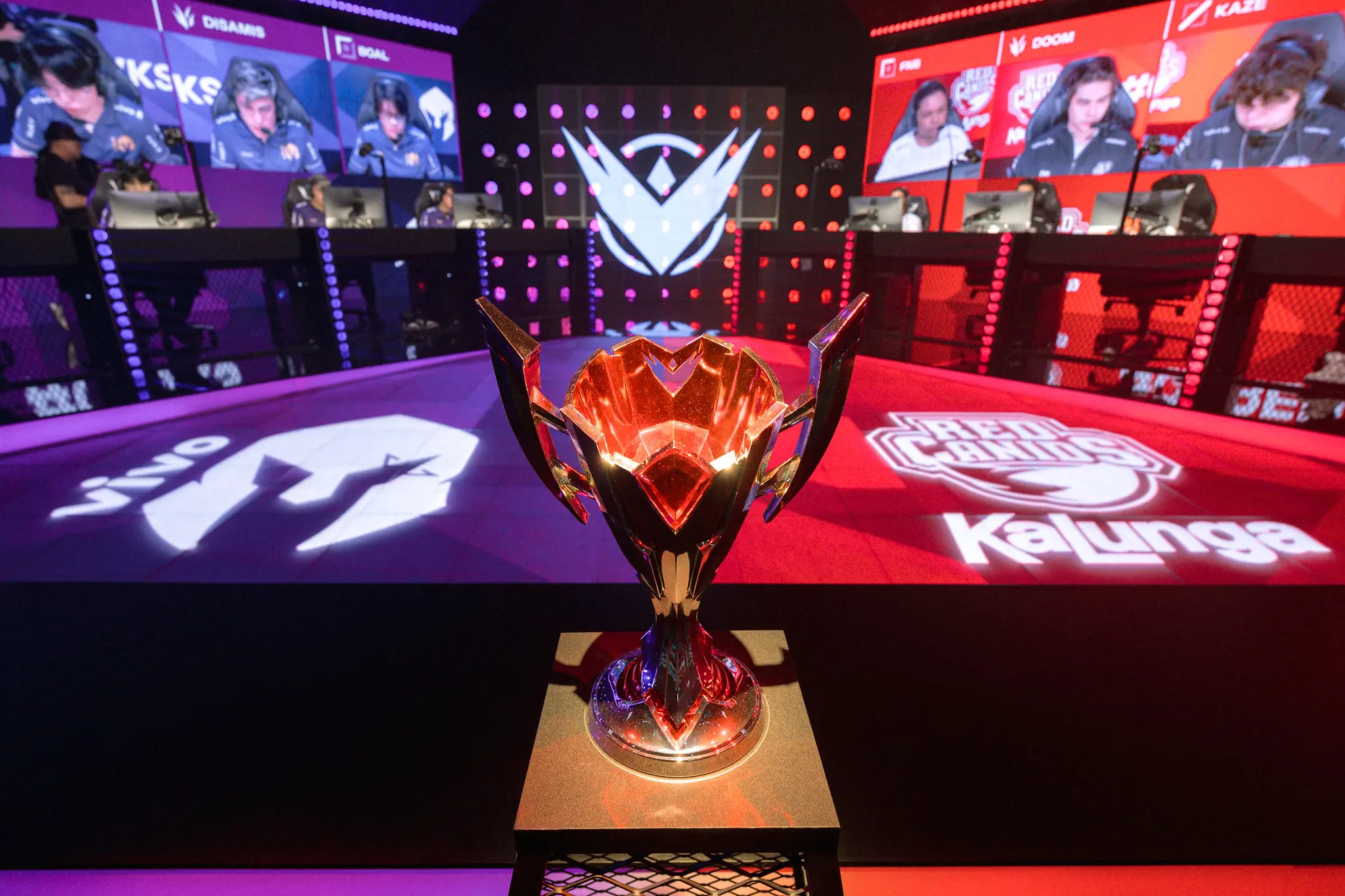 Troféu da LTA Sul 2025 - Etapa 3. Final entre RED Canids Kalunga e Vivo Keyd Stars.