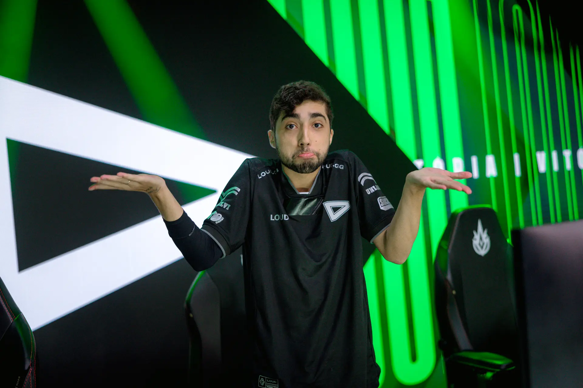 Jean "Mago" Dias, jogador profissional de League of Legends (LoL) vestindo a camisa da LOUD.