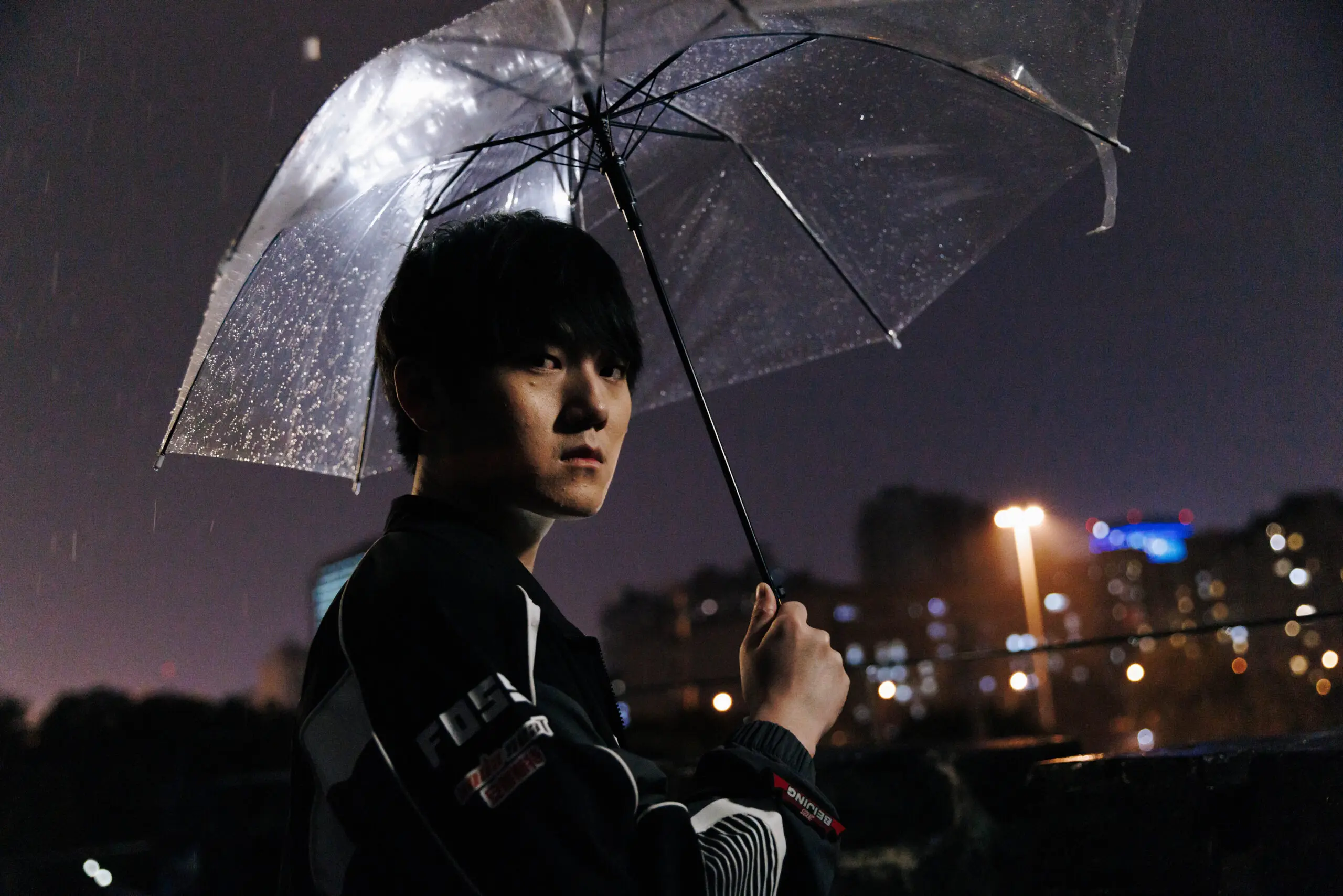 Yu "JackeyLove" Wenbo, jogador profissional de League of Legends (LoL) da Top Esports (LPL).