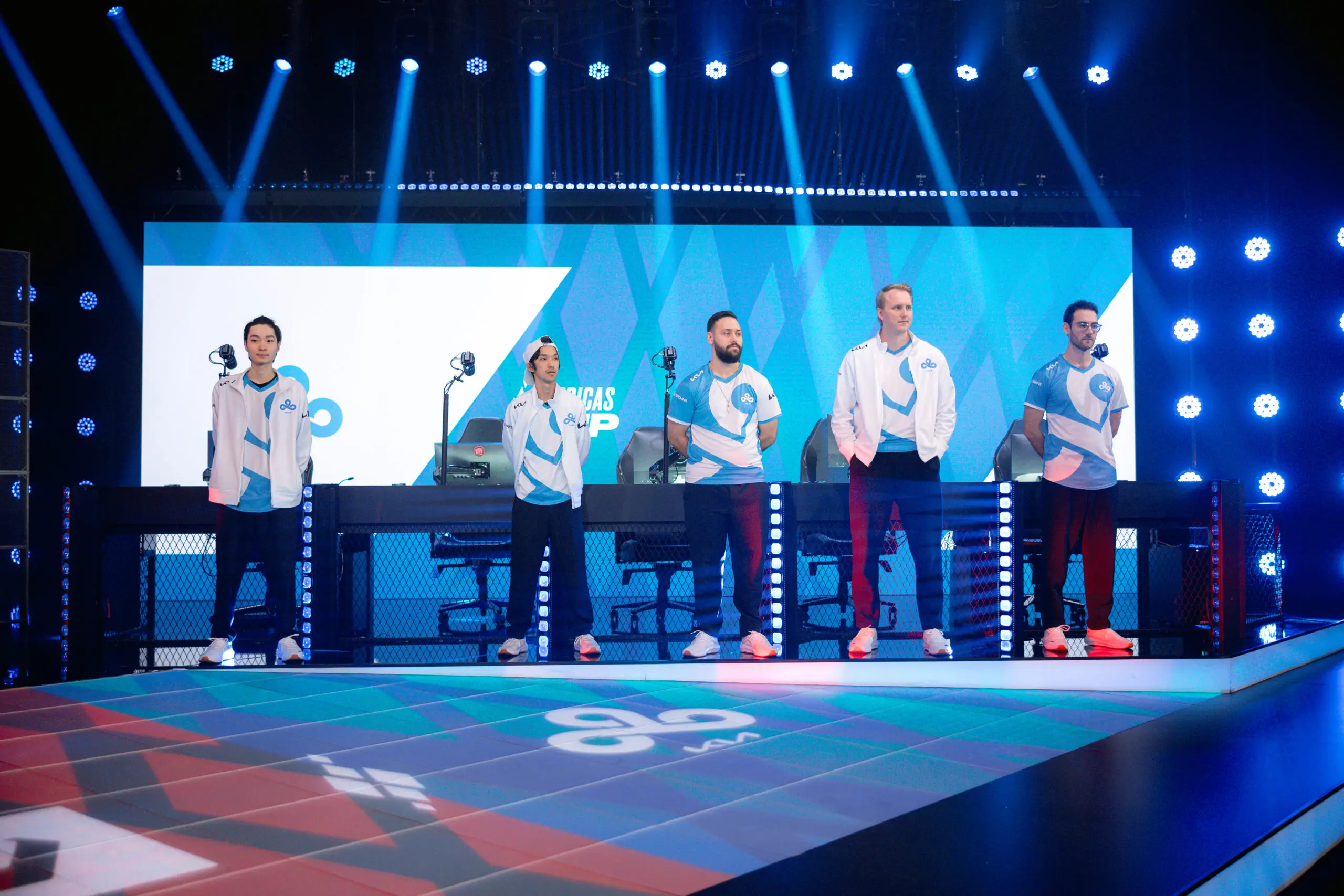 LoL: Cloud9 e Sentinels duelam por vaga na final da Américas Cup
