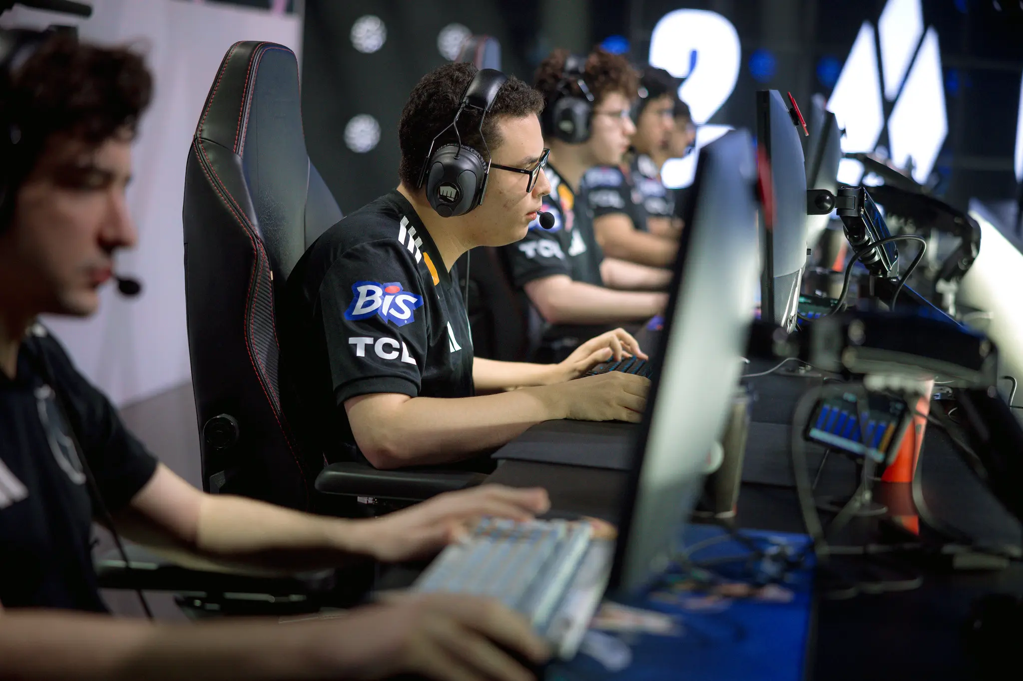 Lesões nos eSports: jogar horas seguidas pode colocar a carreira em risco?