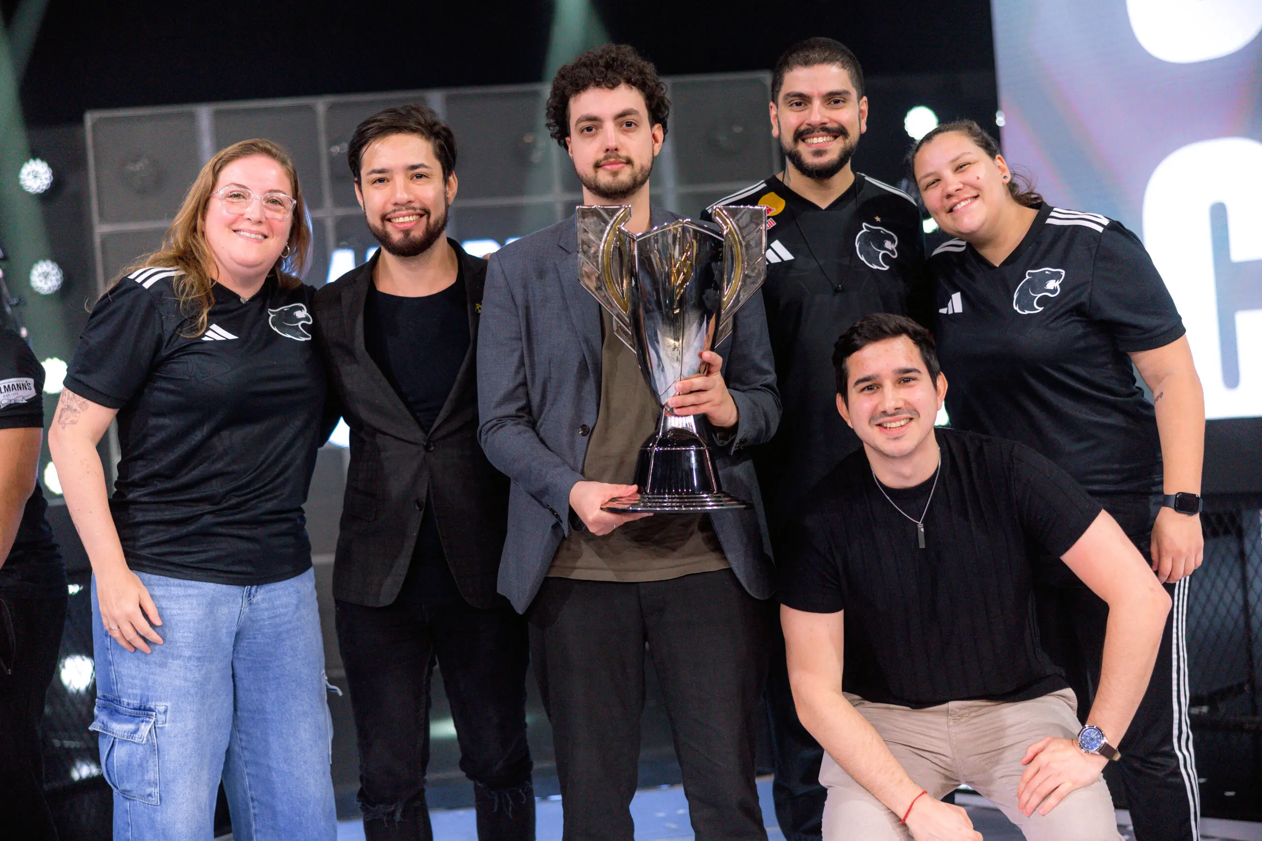 LoL: Analista da FURIA revela semana de treinos antes do título