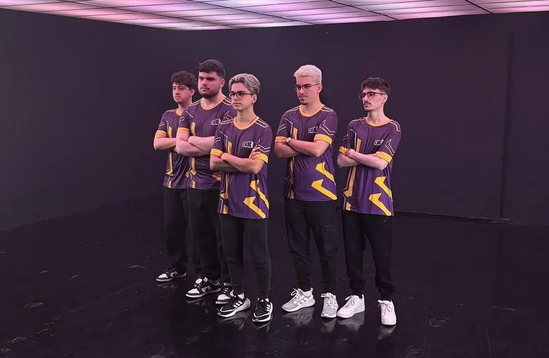 R6: Organização recém chegada faz história no competitivo