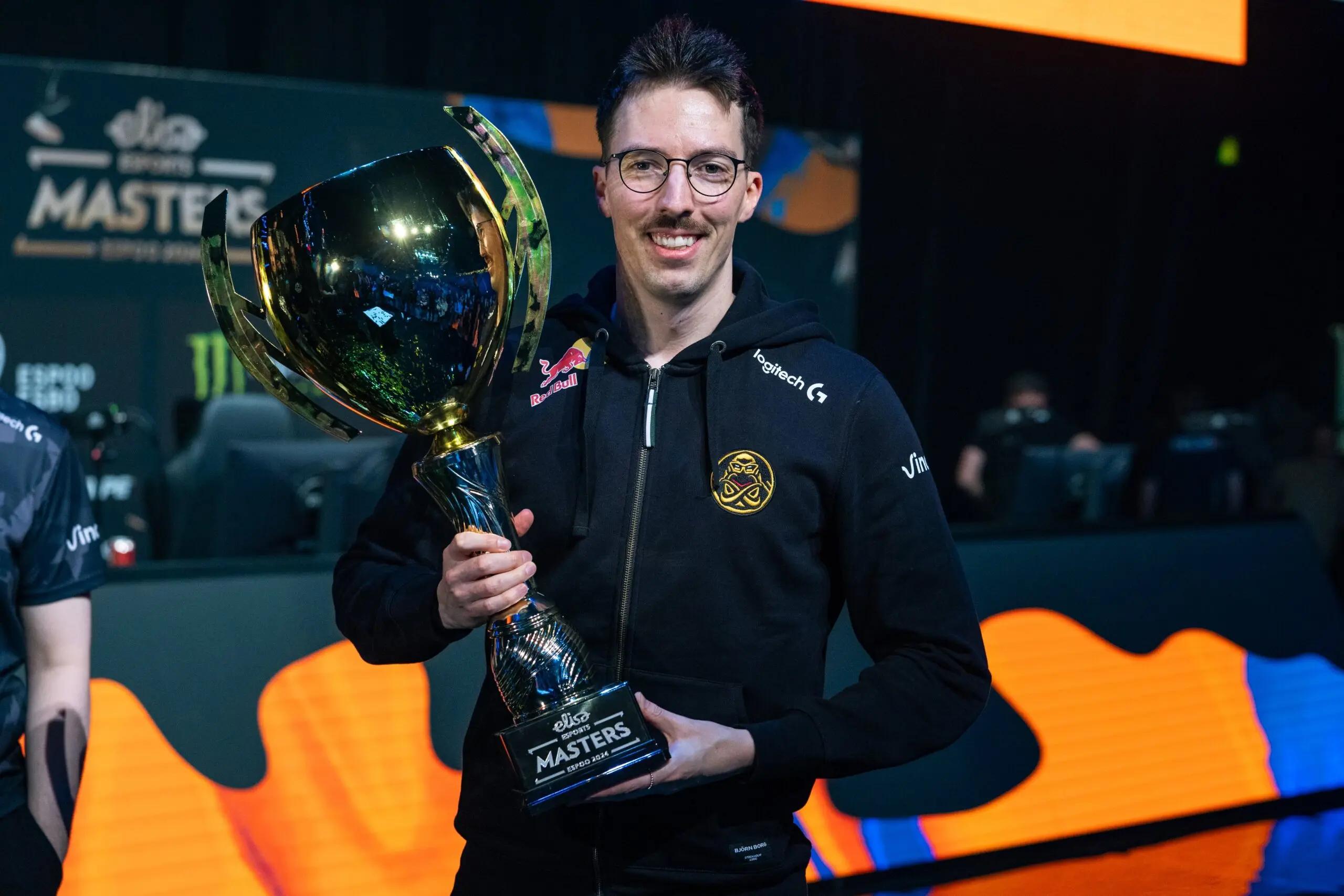 Niclas "enkay J" Krumhorn, Coach de Counter-Strike 2 (CS2) vestindo a camisa da ENCE.