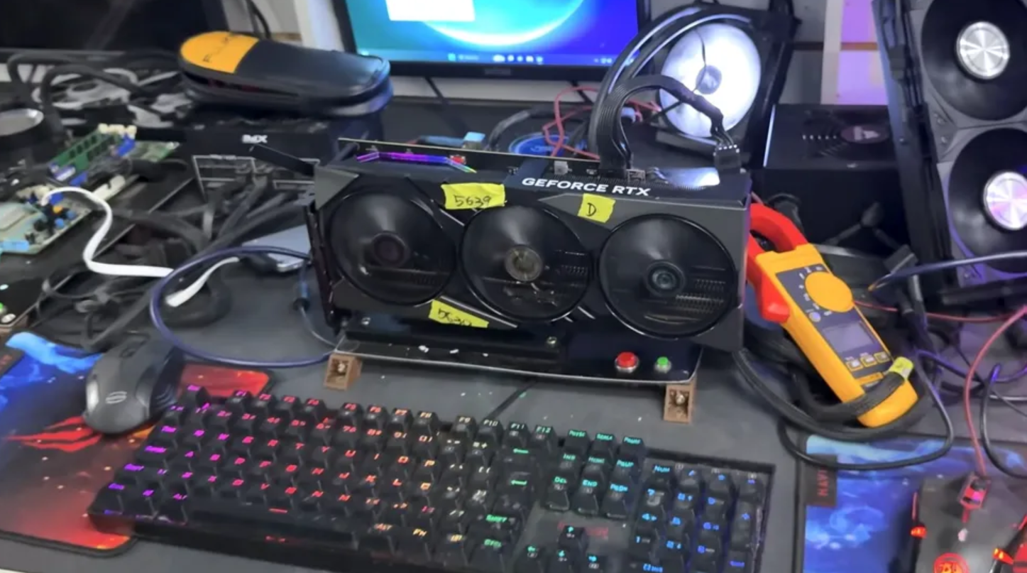 RTX 4090 morta volta à vida com gambiarra brasileira de alto nível 1 RTX 4090