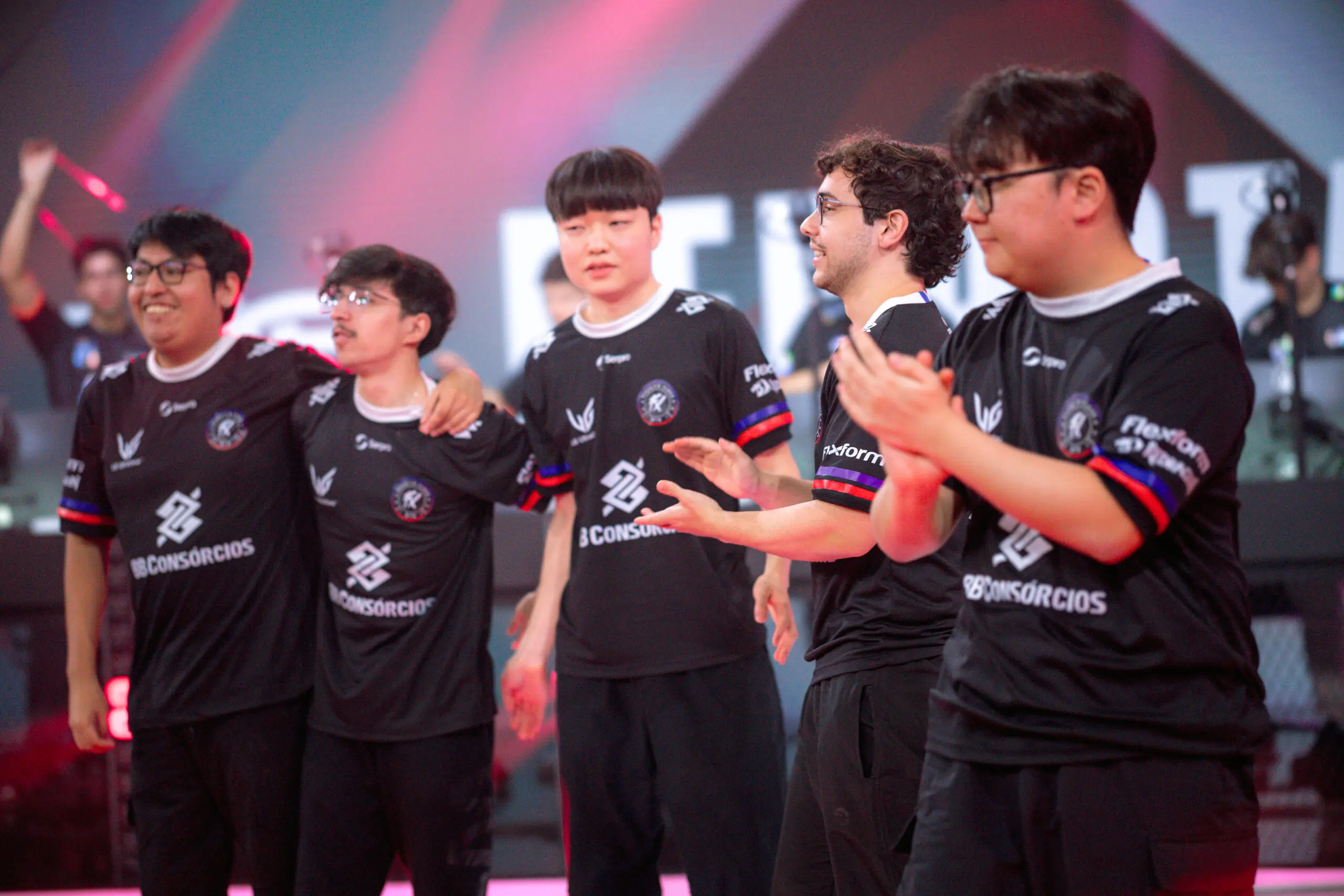 Elenco de League of Legends (LoL) do Fluxo W7M nos Playoffs do CBLOL 2026 Split 1.