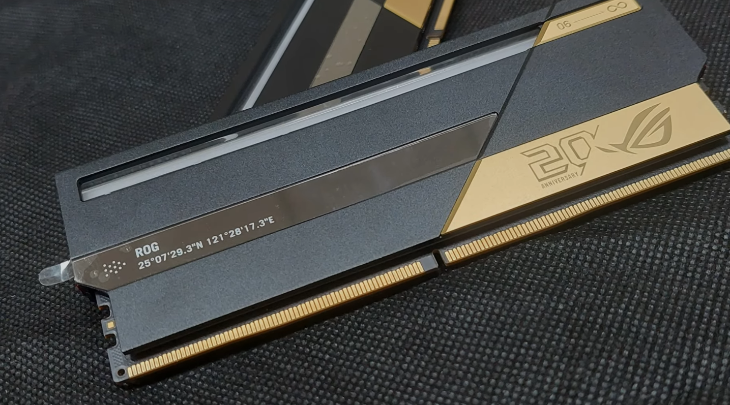 ASUS ROG entra no mercado de memórias