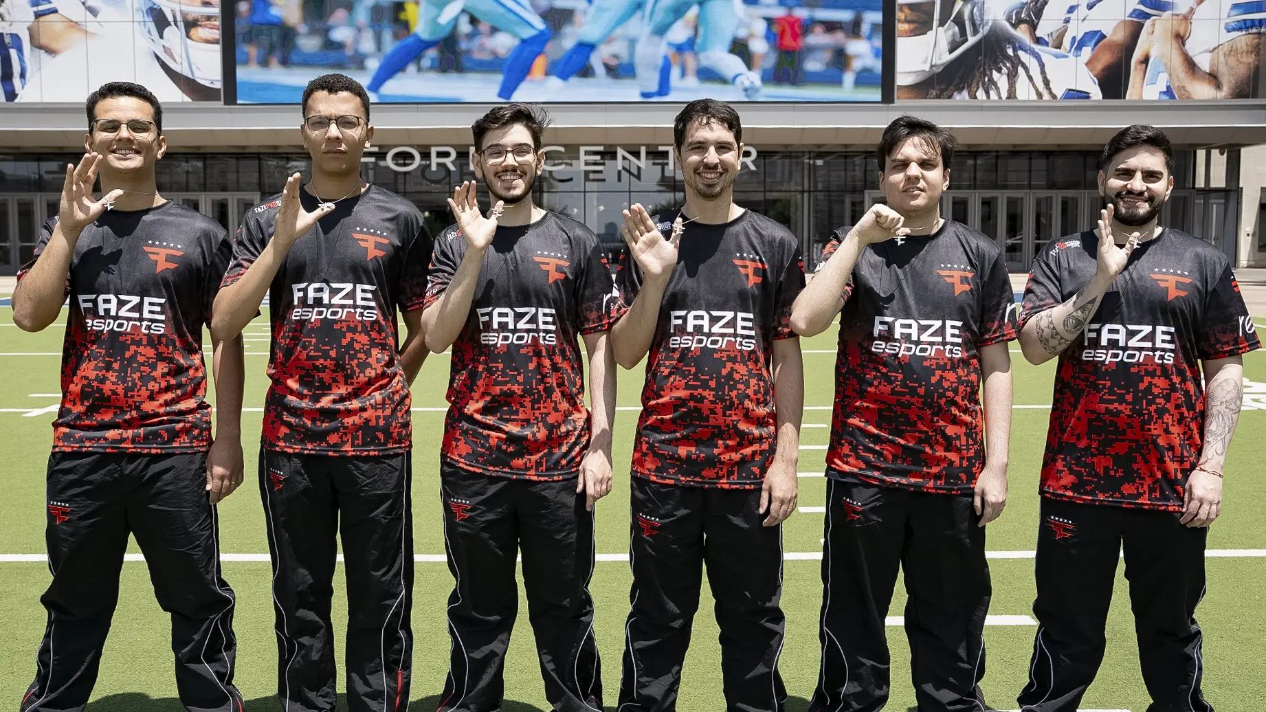 Elenco de Rainbow Six Siege (R6) da FaZe Clan.