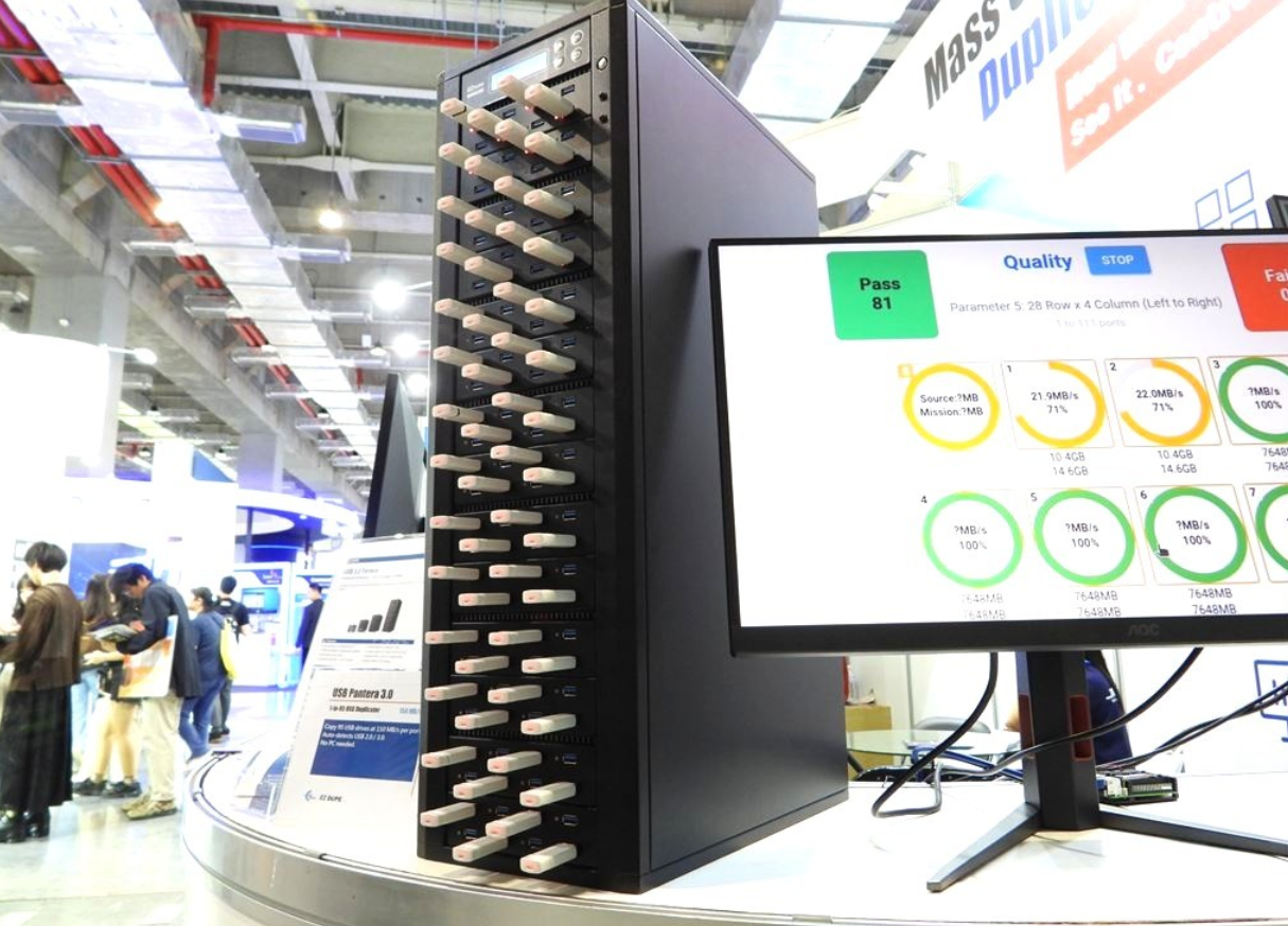 Computex 2026: Conheça o impressionante duplicador capaz de copiar até 199 pen drives simultaneamente
