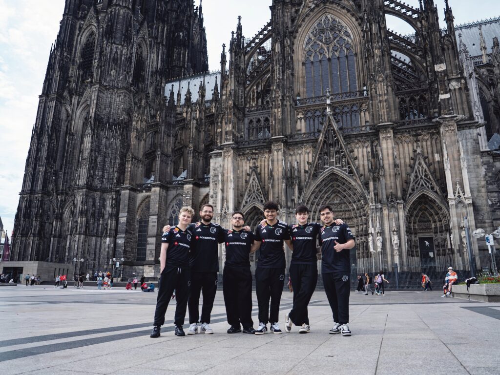 Elenco de Counter-Strike 2 (CS2) da FURIA para o IEM Cologne Major 2026.
