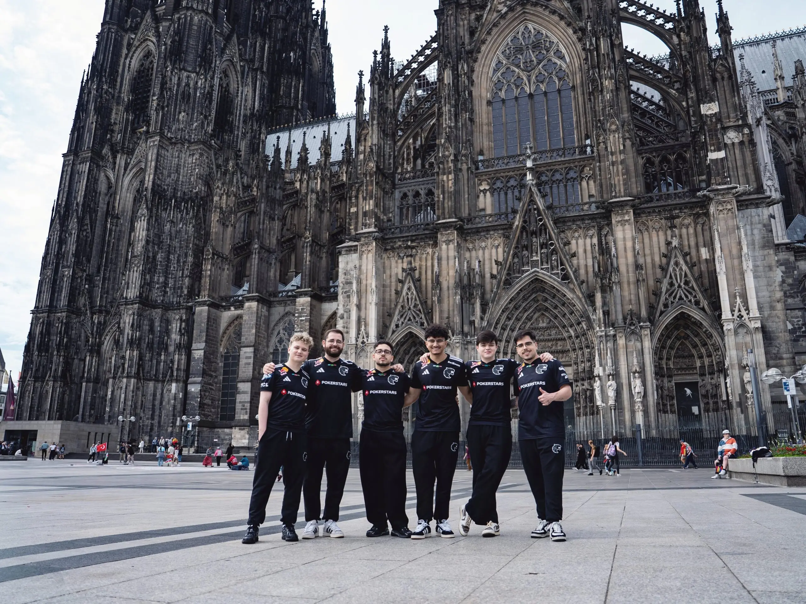 Elenco de Counter-Strike 2 (CS2) da FURIA para o IEM Cologne Major 2026.
