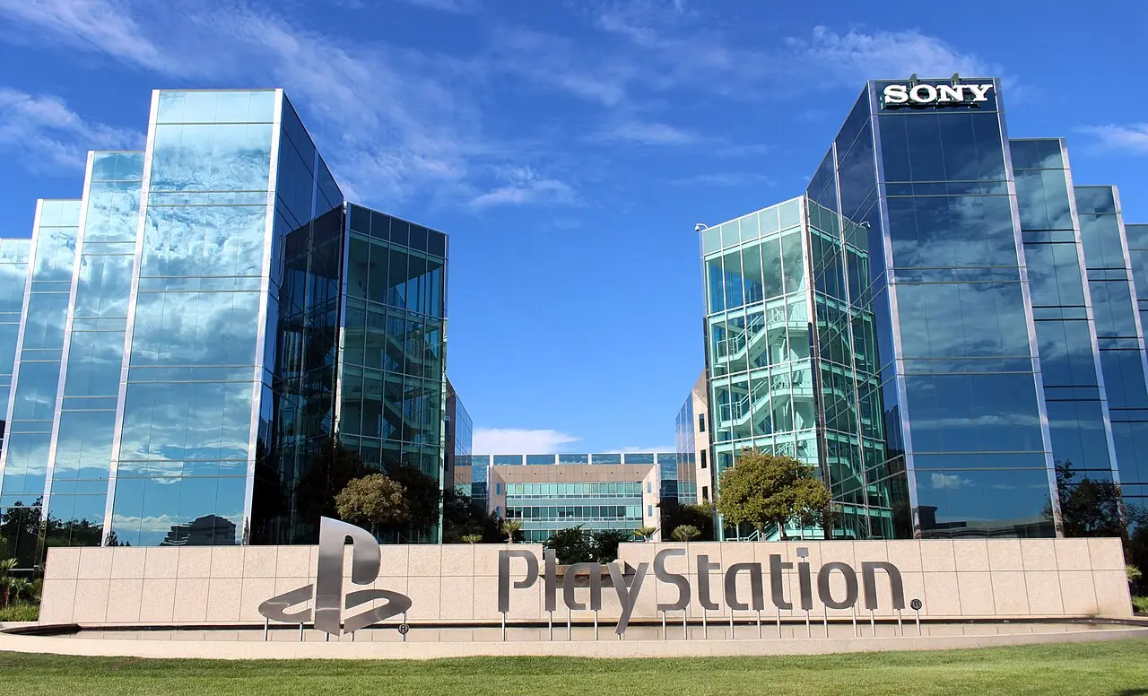 Sony altera foco de relatórios, remove menções ao PC na estratégia do PlayStation e aposta em Inteligência Artificial