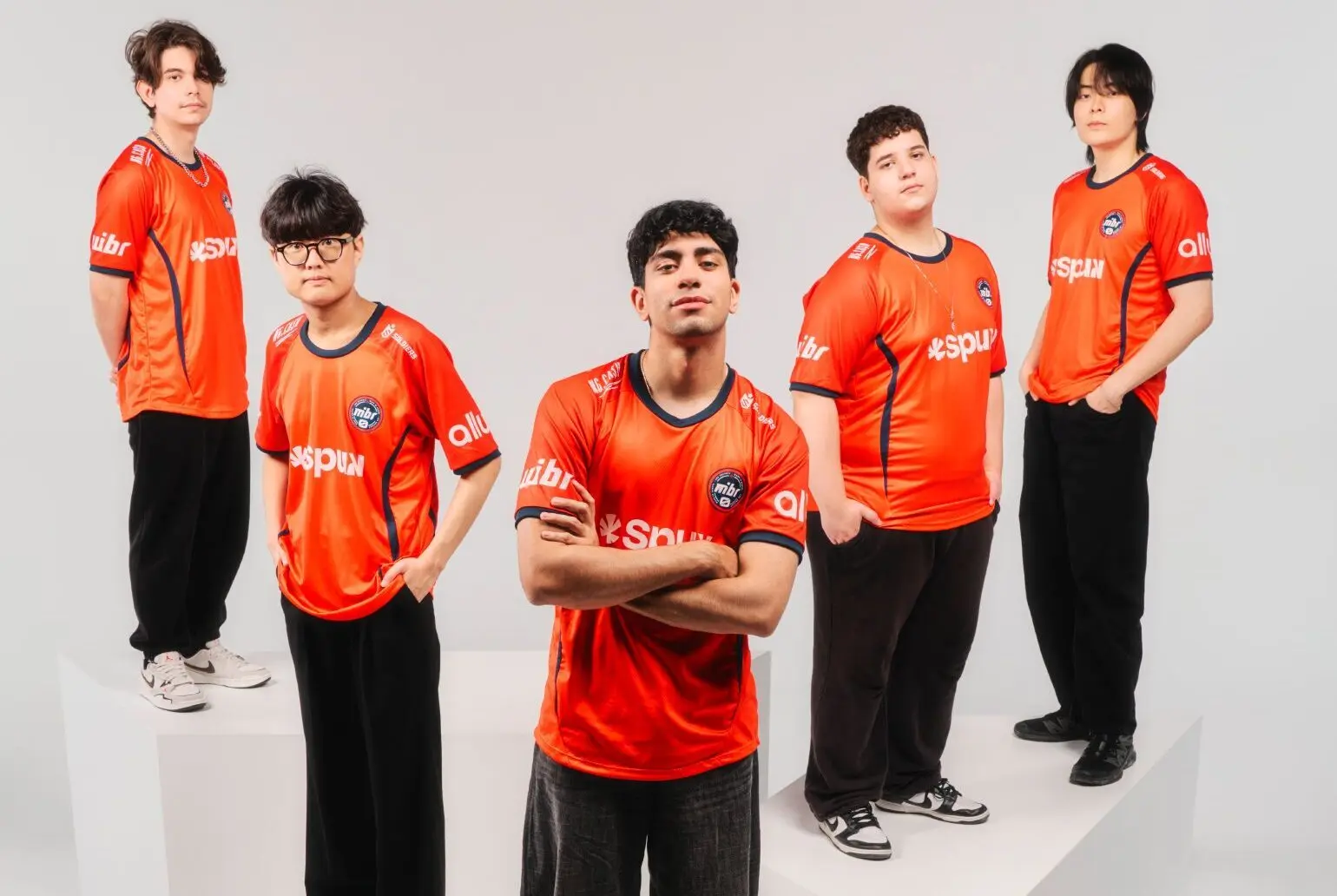 Elenco de League of Legends (LoL) da LOS para a Esports World Cup 2026 (EWC).
