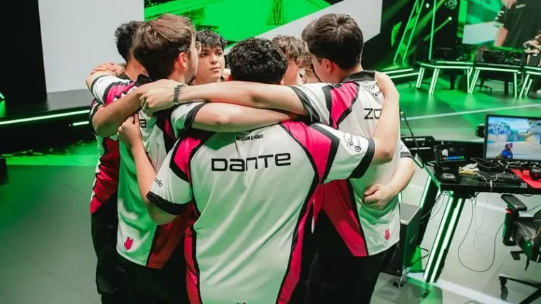 Elenco de VALORANT da KRÜ Esports no VCT 2026: Americas Stage 2.