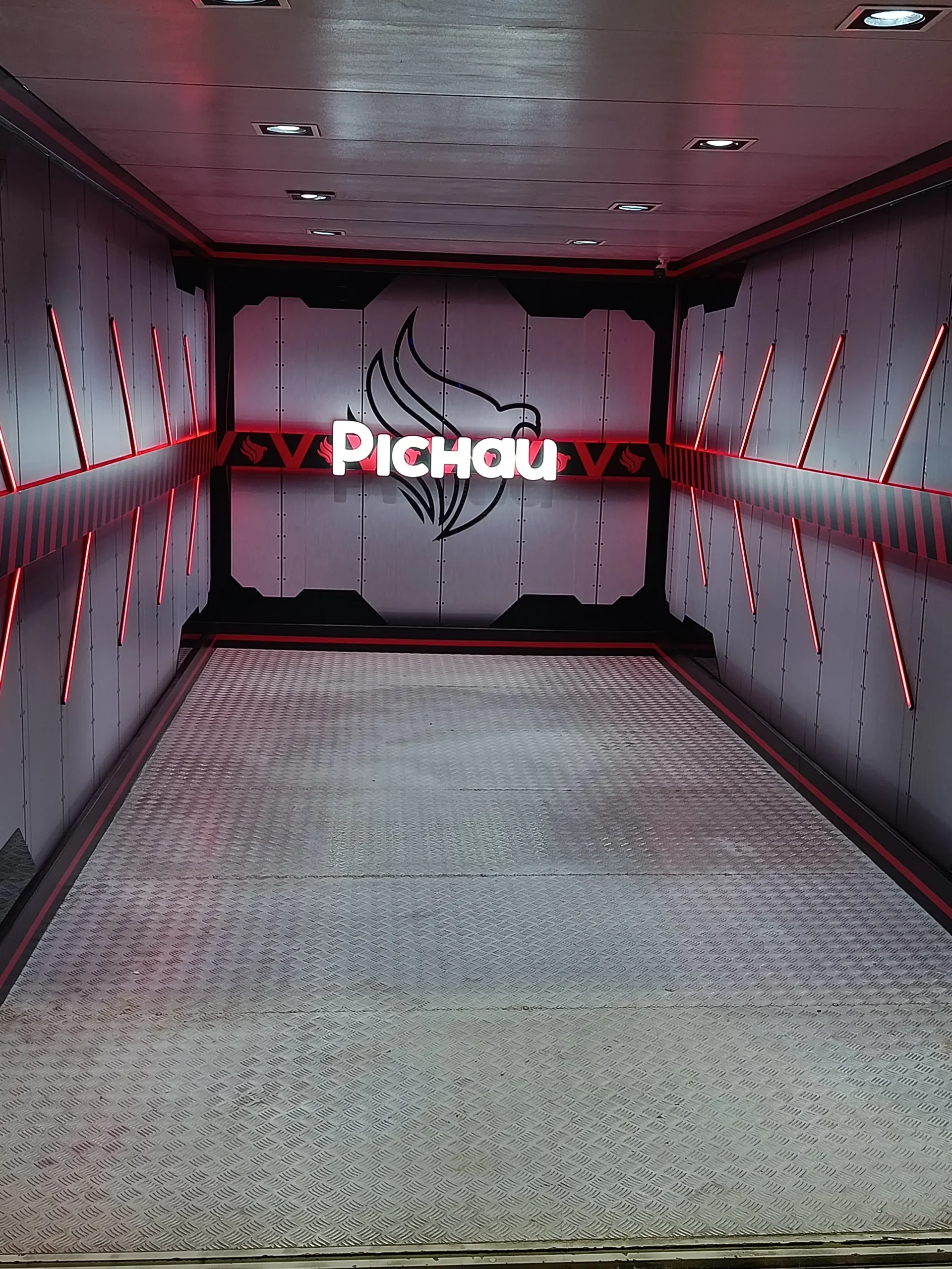 Pichau Inaugura Nova Loja Física em São Paulo com Espaços Exclusivos e Imersivos das Principais Marcas de Hardware 2 Pichau Inaugura Nova Loja Física em São Paulo com Espaços Exclusivos e Imersivos das Principais Marcas de Hardware Elevador Pichau