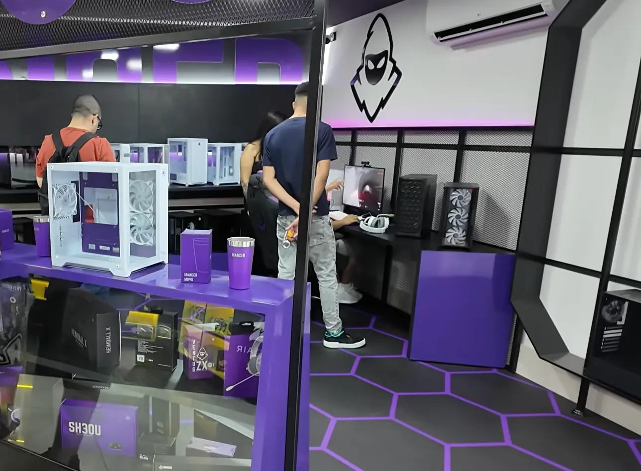 Pichau Inaugura Nova Loja Física em São Paulo com Espaços Exclusivos e Imersivos das Principais Marcas de Hardware 9 Pichau Inaugura Nova Loja Física em São Paulo com Espaços Exclusivos e Imersivos das Principais Marcas de Hardware MANCER 1