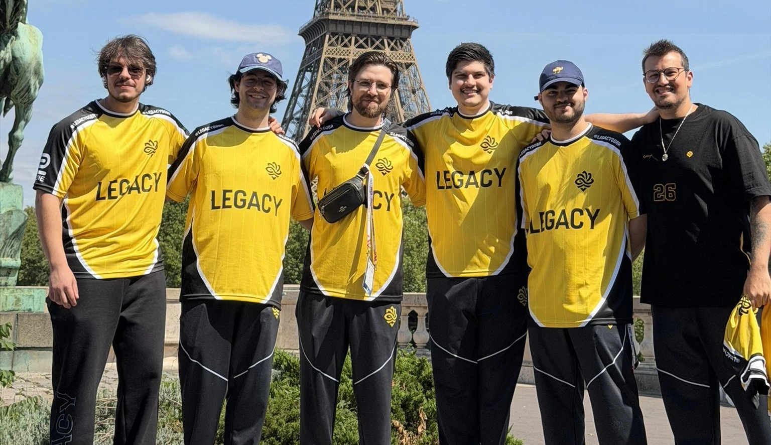 legacy cs2 em parisn, na frança