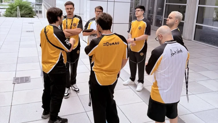 EWC CS2: Legacy vs Spirit definem último finalista do torneio