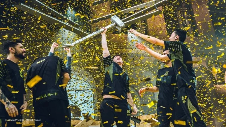 R6: Core ex-NIP fecha elenco com campeão mundial; confira