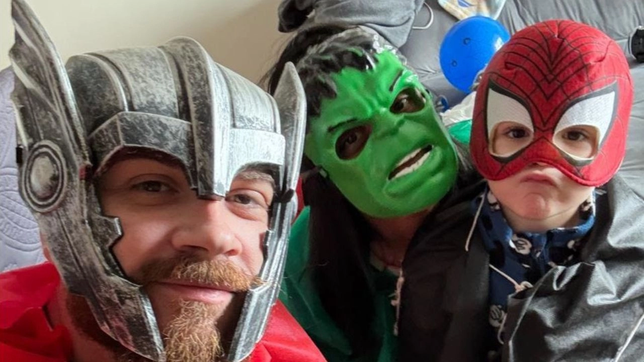 De pai para filho: a história de Papai Thoi no Ragnarök 1 De pai para filho: a história de Papai Thoi no Ragnarök