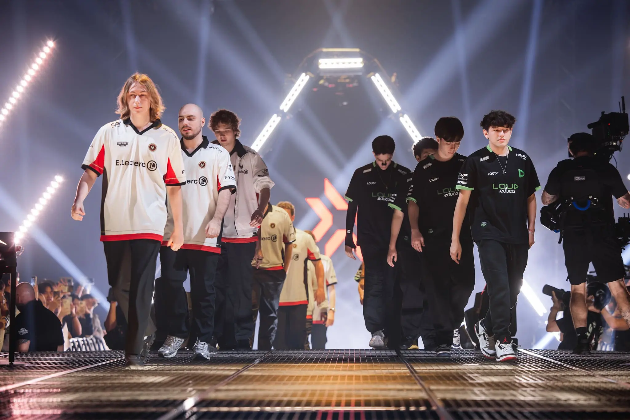VALORANT: LOUD tropeça no Champions Shanghai 2026; Veja 1 LOUD e Team Vitality no VALORANT Champions Shanghai 2026.