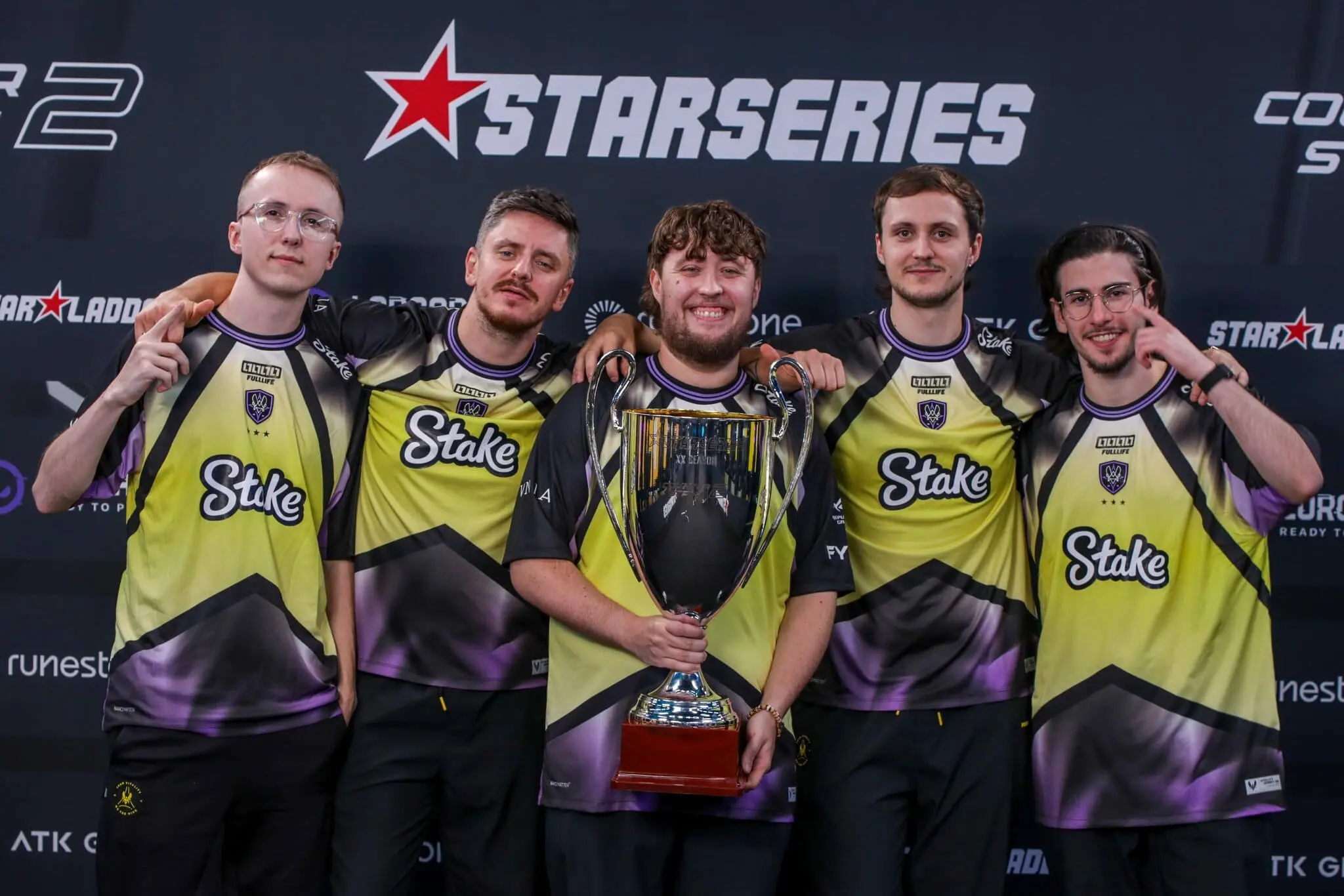 Elenco de Counter-Strike 2 (CS2) da Vitality na StarLadder StarSeries Fall 2026.