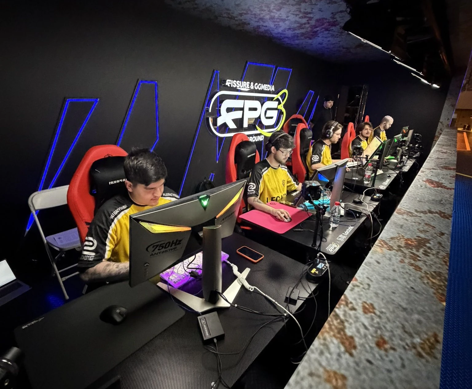 CS2: Legacy vs FURIA define semifinalista da FISSURE Playground 1 CS2: Legacy vs FURIA define semifinalista da FISSURE Playground