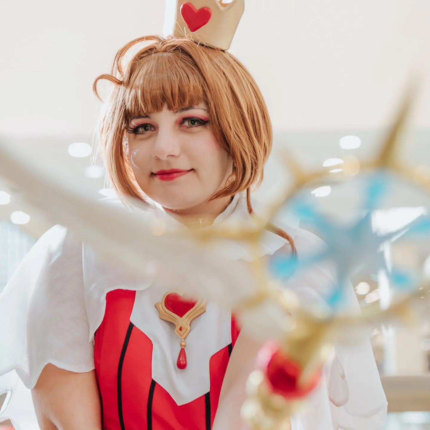 Pichau Arena 2026: Cosplayer há mais de 10 anos, Gio Umaru destaca estrutura do evento 3 Giovanna "Gio Umaru" Oliveira fazendo cosplay de Sakura Kinomoto.
