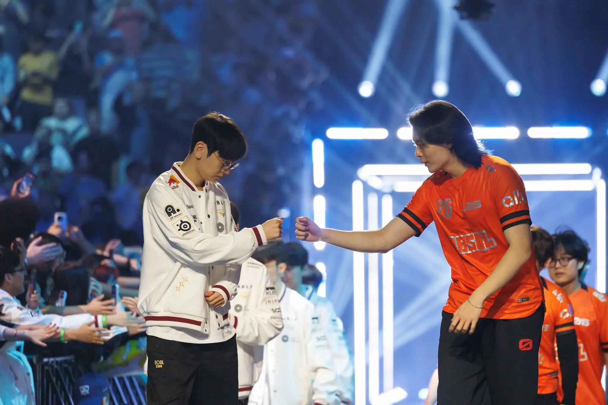 LoL: LOS toma balde de água fria na estreia no Worlds 2026 1 LOS e T1 no Worlds 2026, mundial de League of Legends (LoL).