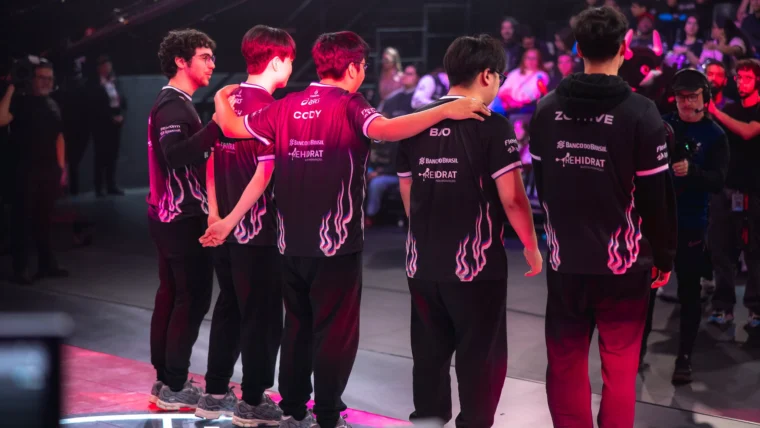 LoL: Fluxo W7M revela planos para a temporada de 2027